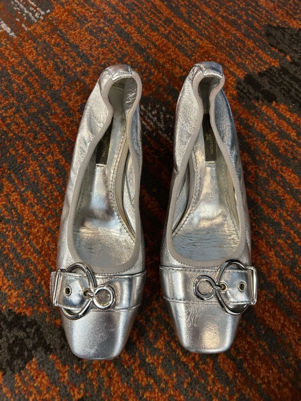 Louis Vuitton Metallic Silver Women's Ballet Kitten Heel with Decorative Buckle